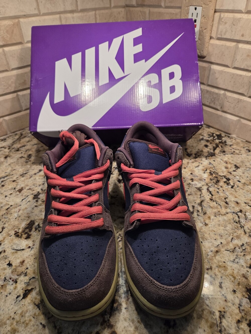 Men Nike Dunk Low Pro SB Baroque Brown/Adobe HQ1625-200